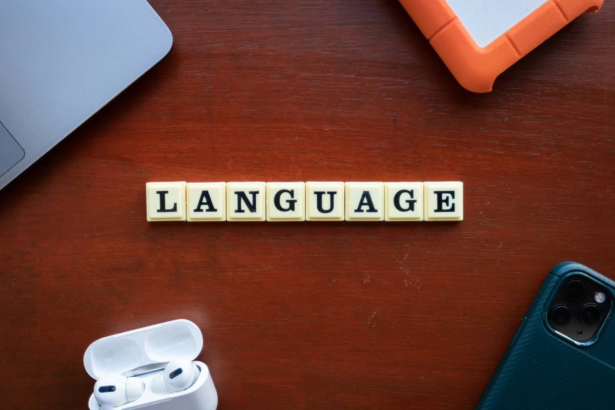 language mind psycholingu日讯 mental benefit of: brain scan showing increased activity in Broca's and Wernicke's areas during bilingual tasks